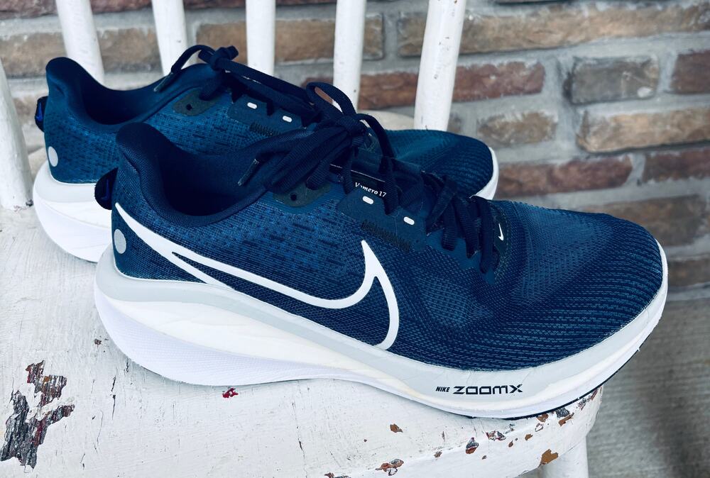 Men's Nike Vomero 17 'Midnight Navy', Size 8.5